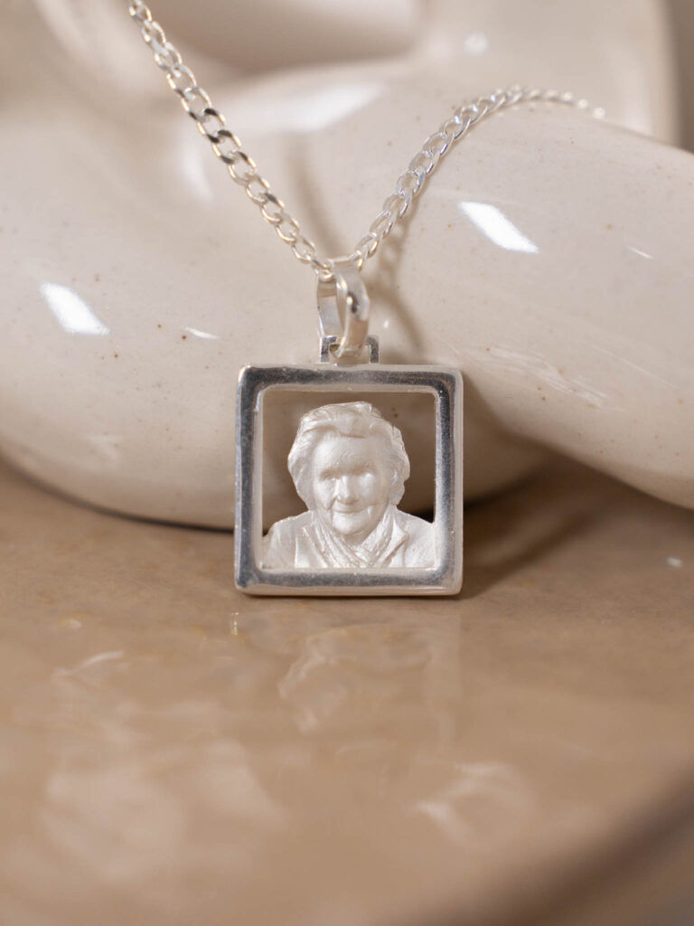 Colgante Marco Calado