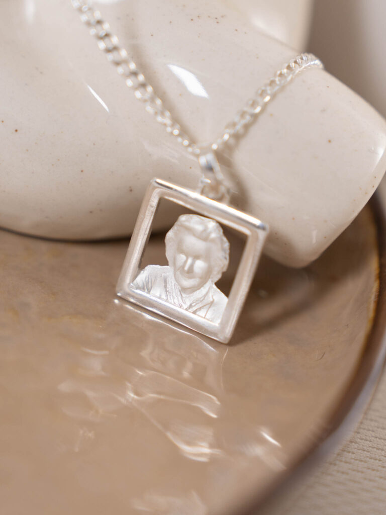 Colgante Marco Calado