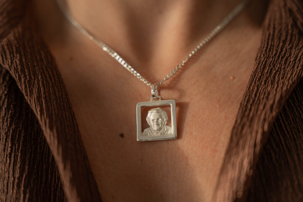 Colgante Marco Calado